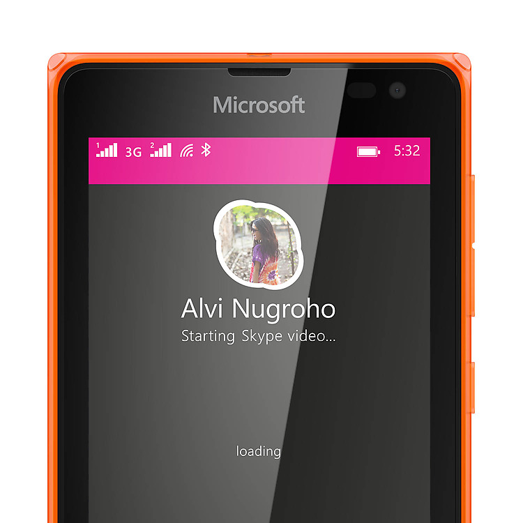 Lumia-532-DSIM-Skype-jpg