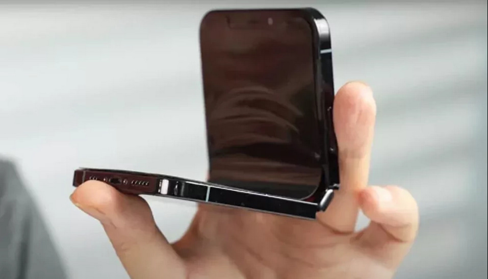 The release of the foldable iPhone is likely to be delayed until 2027