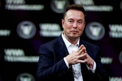 Elon Musk has announced that there is a 10-20% chance of humanity being destroyed by artificial intelligence