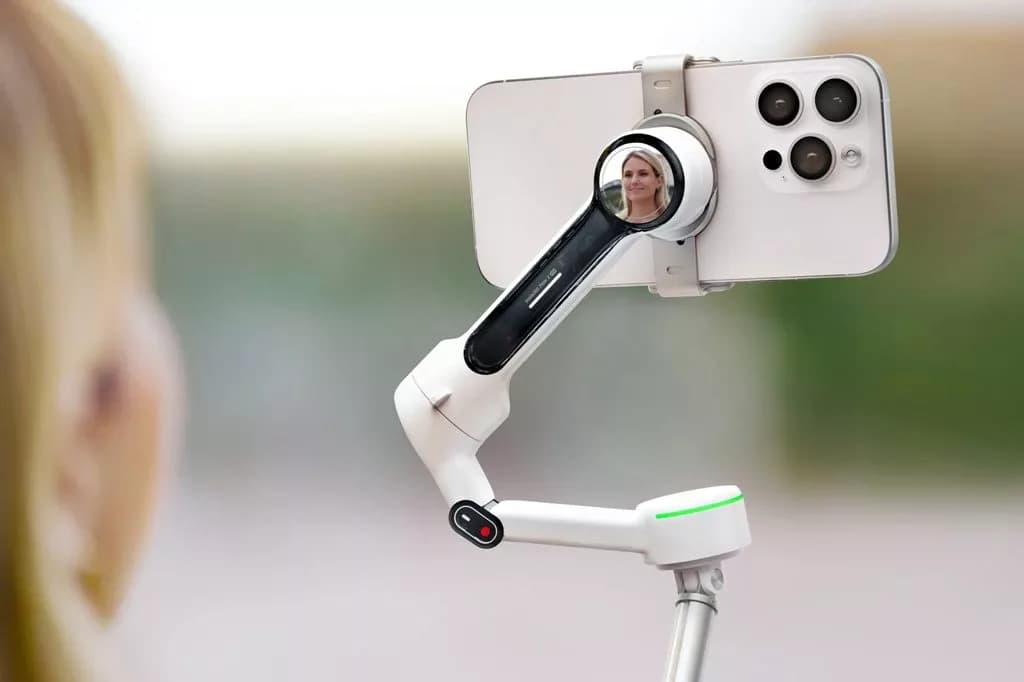 گیمبال جدید Insta 360 Flow 2 Pro: ترکیب هوش مصنوعی و طراحی پیشرفته برای فیلمبرداری بهتر