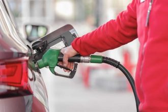 تغییر فصلی قیمت بنزین