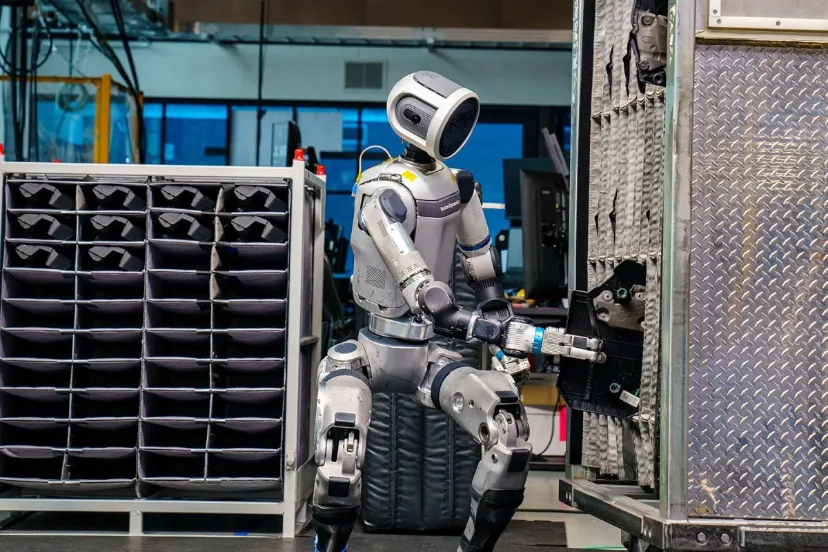 ربات انساننمای اطلس