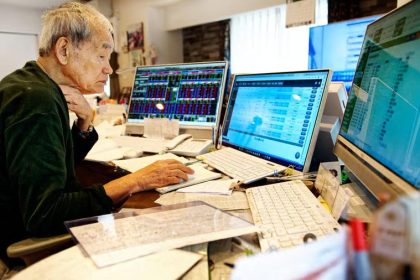 وارن بافت ژاپن در ۸۸ سالگی